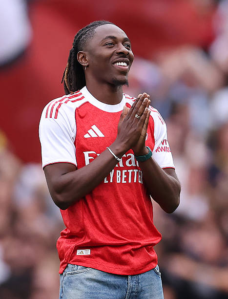 Eberechi Eze unvieled at the Emirates