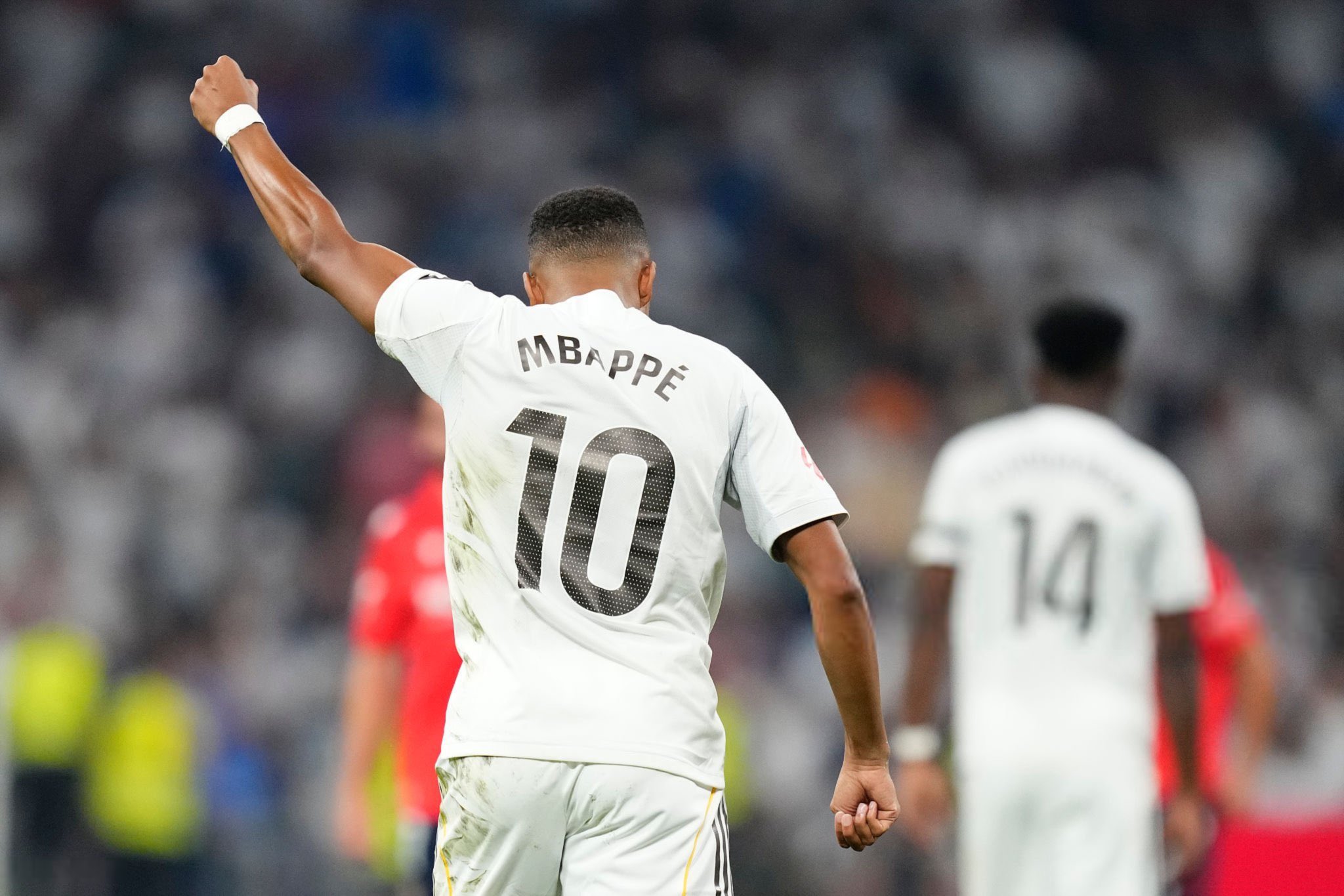 Real Madrid secure win via Mbappé contoversial penalty