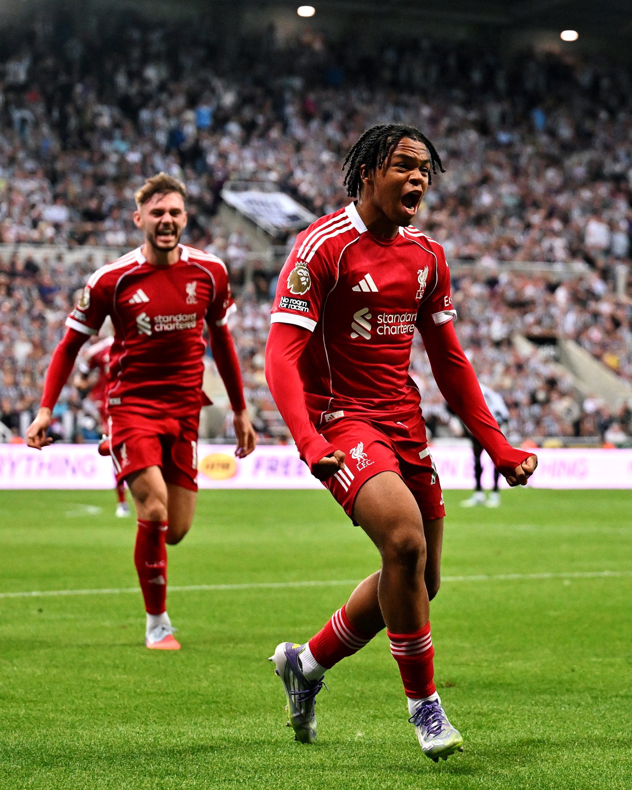 Rio Ngumoha scores last-gasp winner for Liverpool to beat 10-man Newcastle
