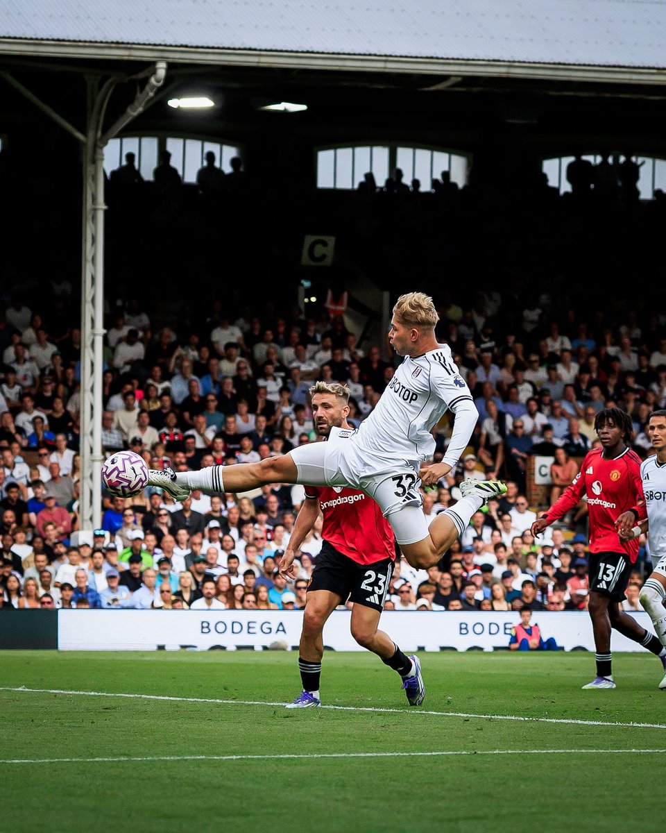 Man United scrappy as they pick up a point away at Fulham
