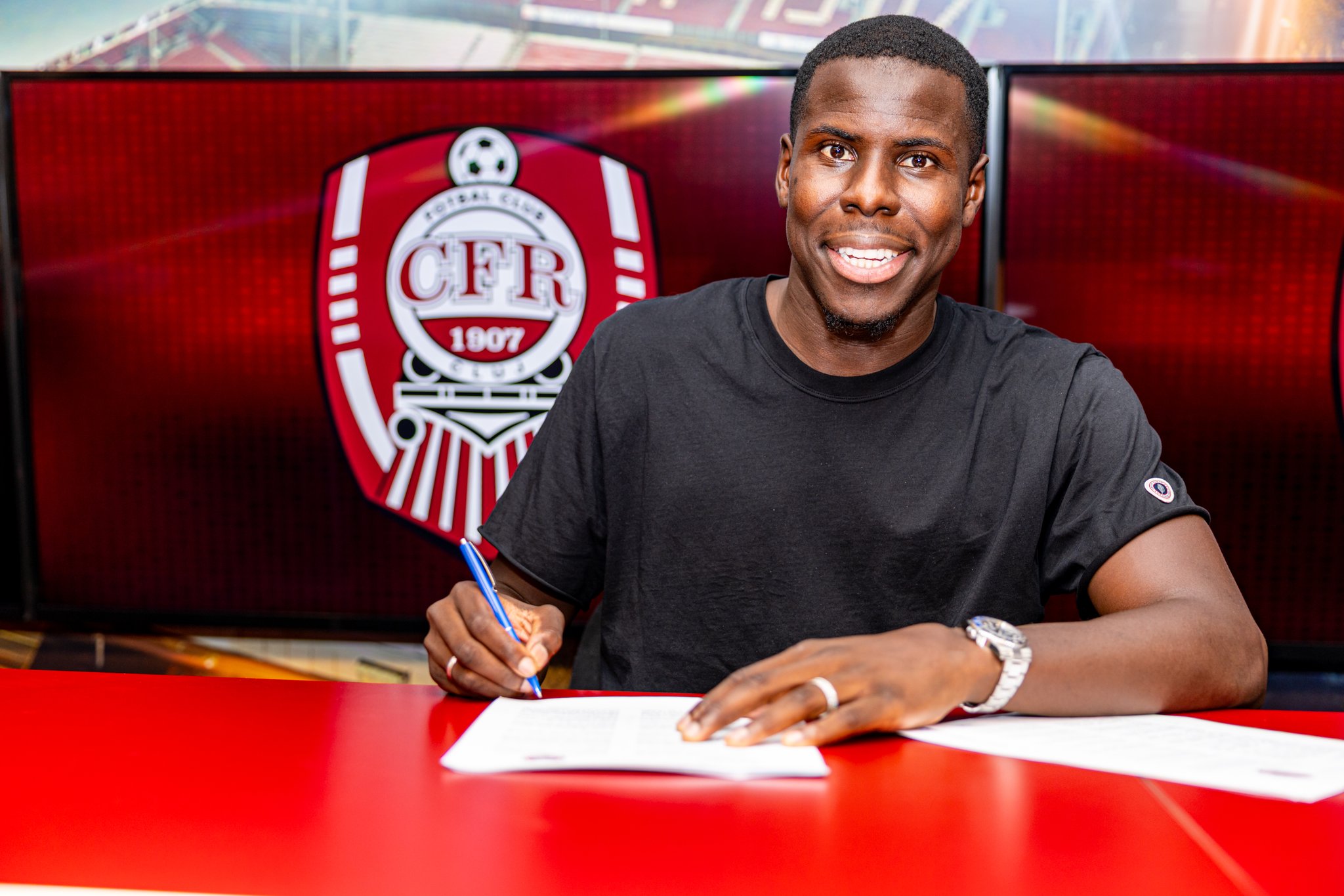 Kurt Zouma signs for CFR Cluj